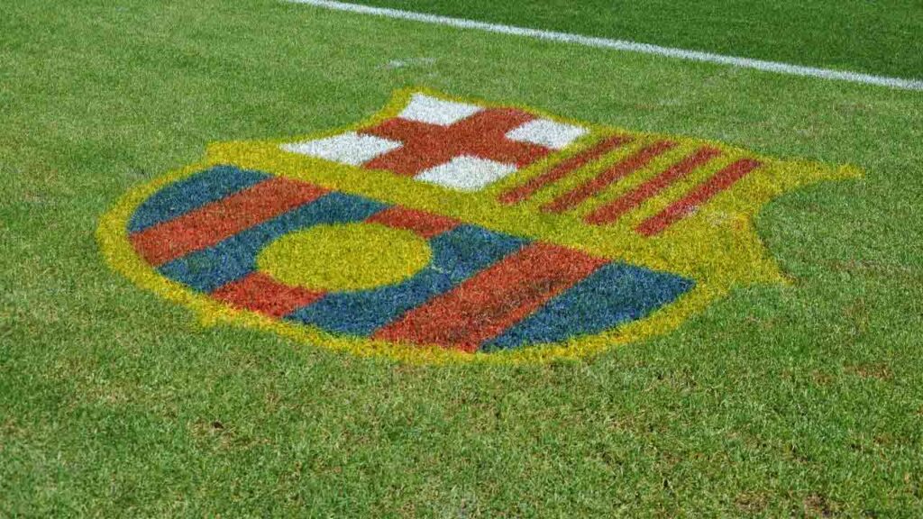 Pildil on FC Barcelona vapp, mis illustreerib teemat