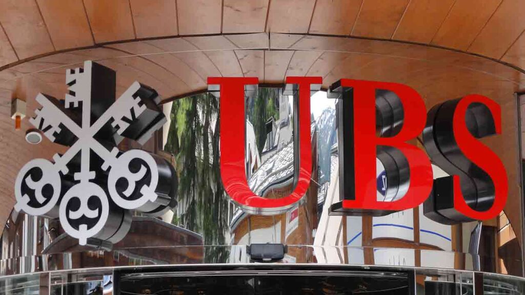 Pildil on UBS firma logo